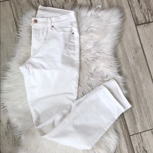 White jeans old navy
